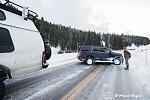 DSC8499 Pulling someone out of the ditch, Yellowstone National Park, Wyoming, USA 3
