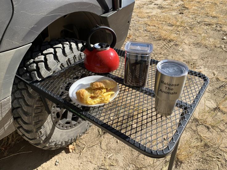 Tailgater Tire Table   Breakfast is Served