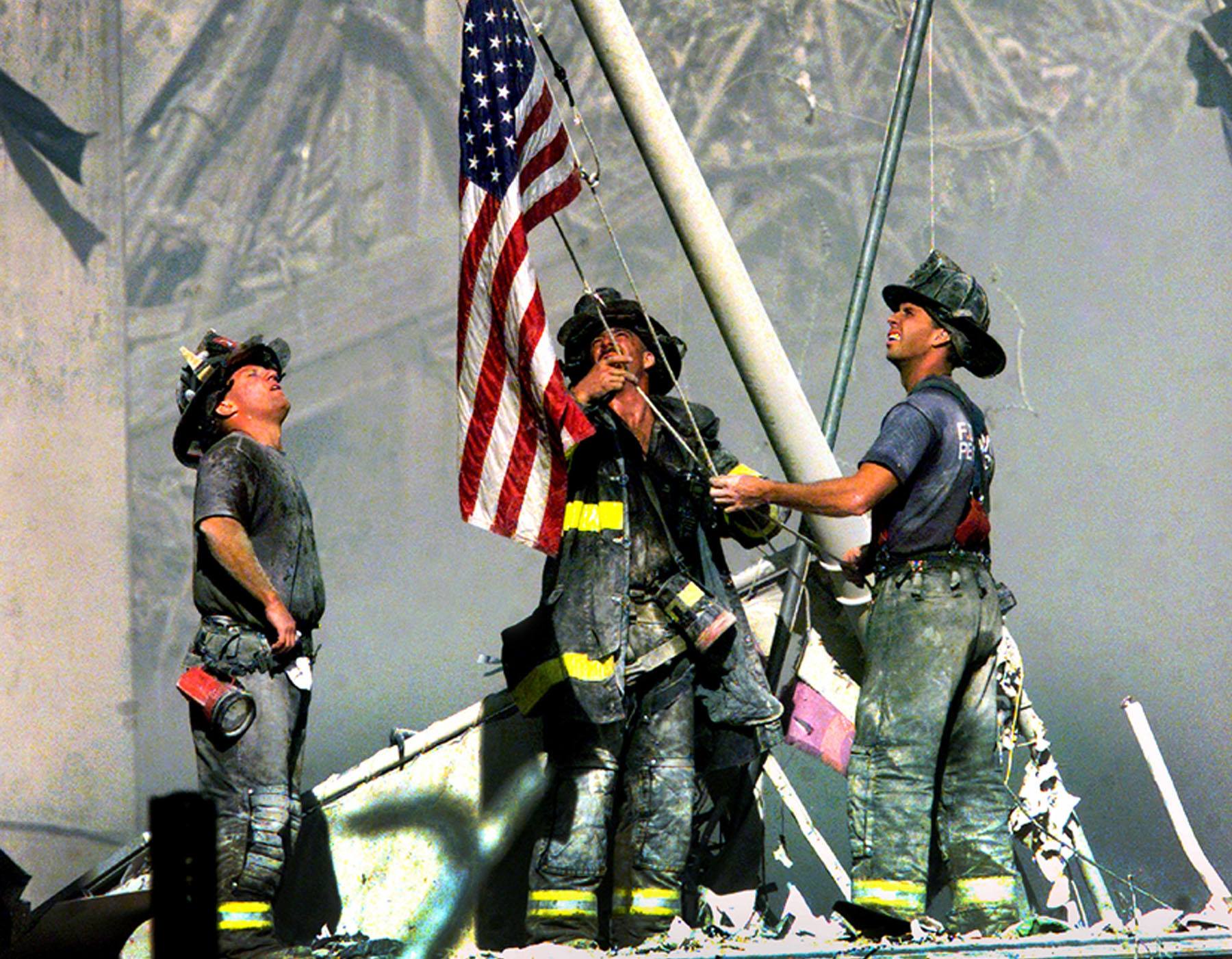 september 11 ground zero flag